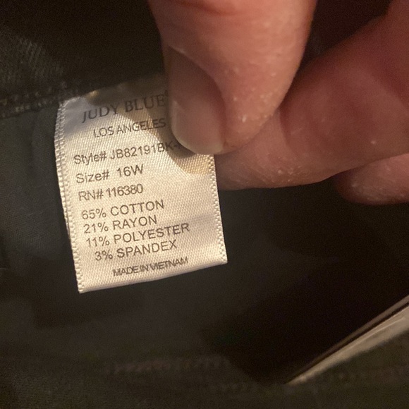 Judy blue red black patches - Picture 4 of 5